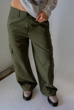 Load image into Gallery viewer, Olive Night Baggy Cargo
