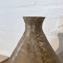 Load image into Gallery viewer, No. 42 Fluted Vase w/Cross Embossing
