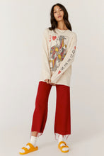 Load image into Gallery viewer, Queen Of Hearts Oversized Long Sleeve Tee
