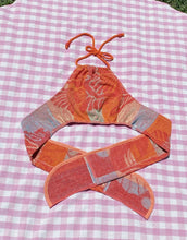 Load image into Gallery viewer, Picnicwear Towel Halter
