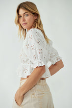 Load image into Gallery viewer, Optic White Gardenia Top
