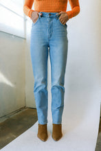 Load image into Gallery viewer, Medium Indigo 70s High Slim Straight
