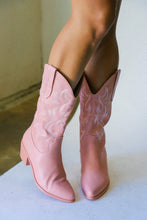 Load image into Gallery viewer, Rose Unaro Boot
