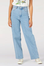 Load image into Gallery viewer, Bluestone Barrel Jean
