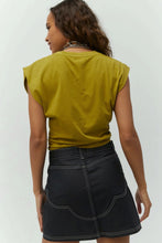 Load image into Gallery viewer, David Bowie Show Flyer Banded Tee
