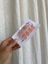 Load image into Gallery viewer, Teddy Bear Claw
