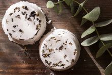Load image into Gallery viewer, Minty Bath Fizzy
