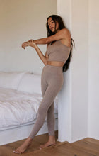 Load image into Gallery viewer, Heather Taupe Feel Good 7/8 Legging
