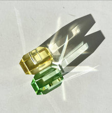Load image into Gallery viewer, Diamond Green Crystal Candleholder
