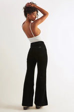 Load image into Gallery viewer, Velvet Black Eastcoast Flare
