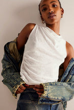 Load image into Gallery viewer, Ivory Fall For Me Tee
