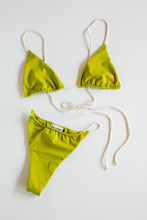 Load image into Gallery viewer, X Prism Pear String Set
