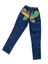 Load image into Gallery viewer, Picnicwear Appliquéd Vintage Jeans
