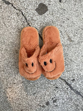 Load image into Gallery viewer, 042924 - Be Happy Slippers
